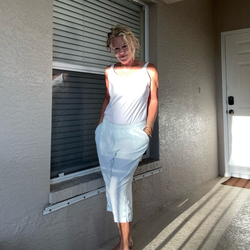 Light Blue Cropped Linen Blend Pants